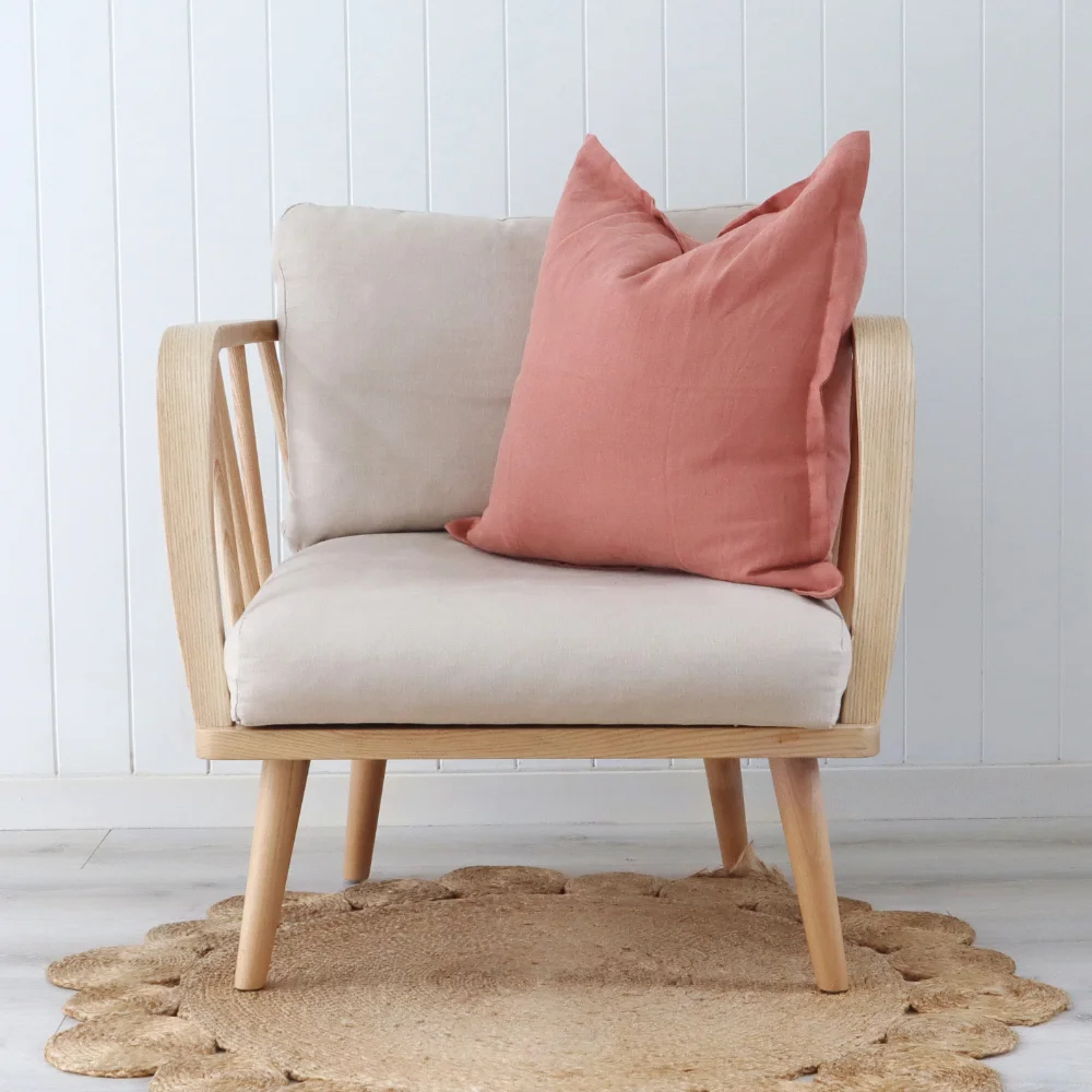 https://www.simplycushions.com.au/wp-content/uploads/2023/12/pink-cushion-angled-on-modern-seat.webp